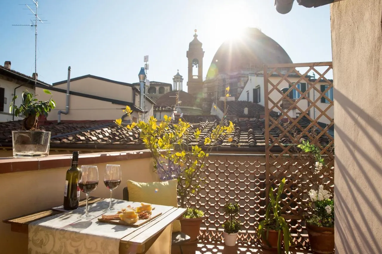 Medici Chapels Terrace - View Apartment Florencia